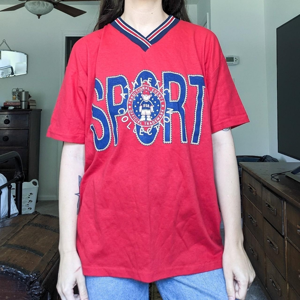 Deadstock Vintage Y2K Red Teddy Sport Graphic T-Shirt